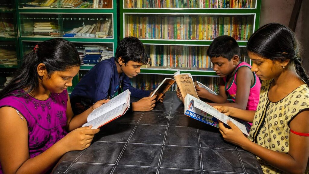 library of New Life Fellowship Society